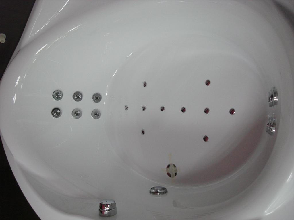 Гидромассажная ванна_WGT_Renovacio (5).jpg